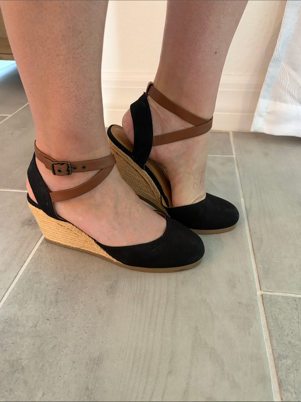 Classic Black Espadrille Wedge Sandals with Brown Ankle Straps Women’s Size 9
